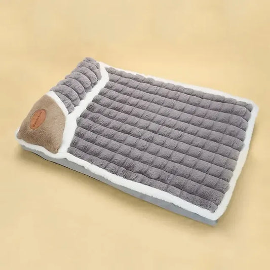 Winter Dog Bed – Ultra-Cosy Calming Plush Mat, Non-Slip Base, Washable Zipped Cover